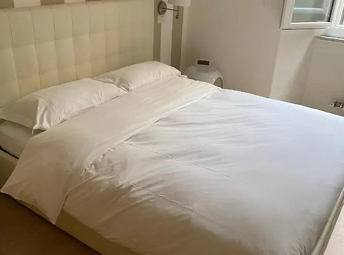 Sallustio - Only Affittacamere Siena